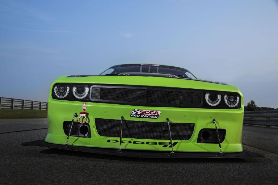  Dodge Challenger SRT Trans Am Race Car 2014 года  (фото 3 из 9)